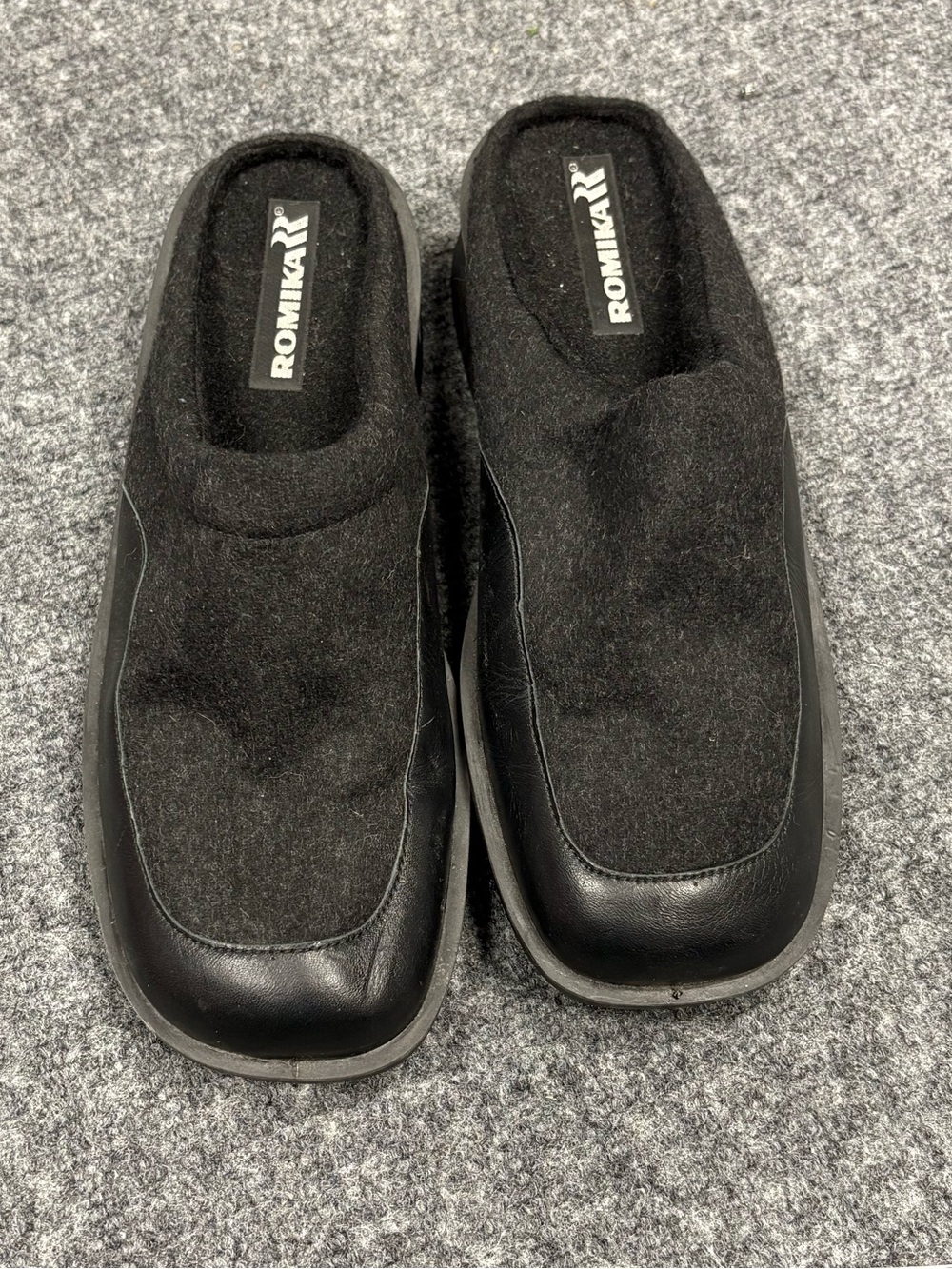 Romika Black Women's Slip-On Mules